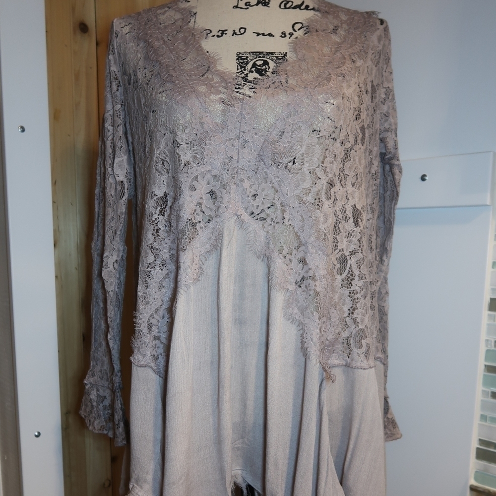NWT Boutique Boho Lace High Low Tunic Top Cream Mocha M - Picture 3 of 5